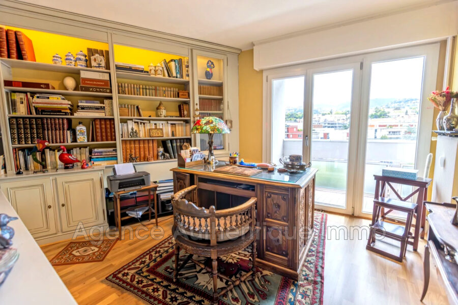 Appartement à vendre à Clermont-Ferrand — Vue sur la ville — photo 7