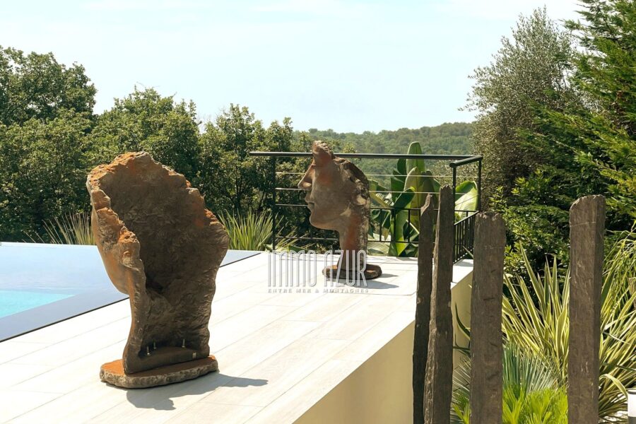 Maison à vendre à Tourrettes-sur-Loup — Vue nature — photo 6