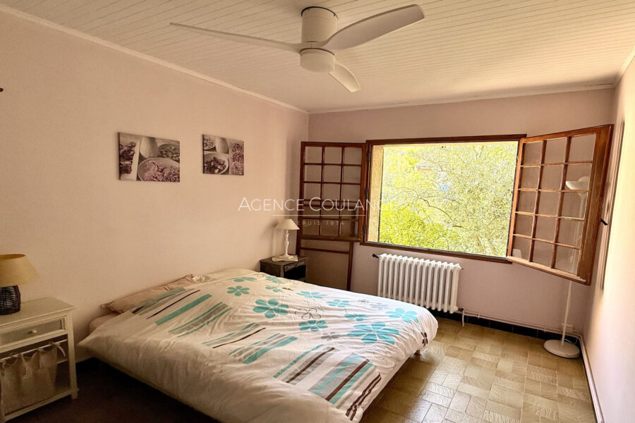 Maison à vendre à Saint-Cyr-sur-Mer — Vue mer — photo 8