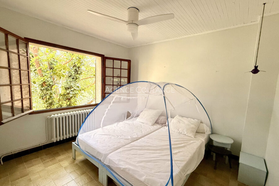 Maison à vendre à Saint-Cyr-sur-Mer — Vue mer — photo 10