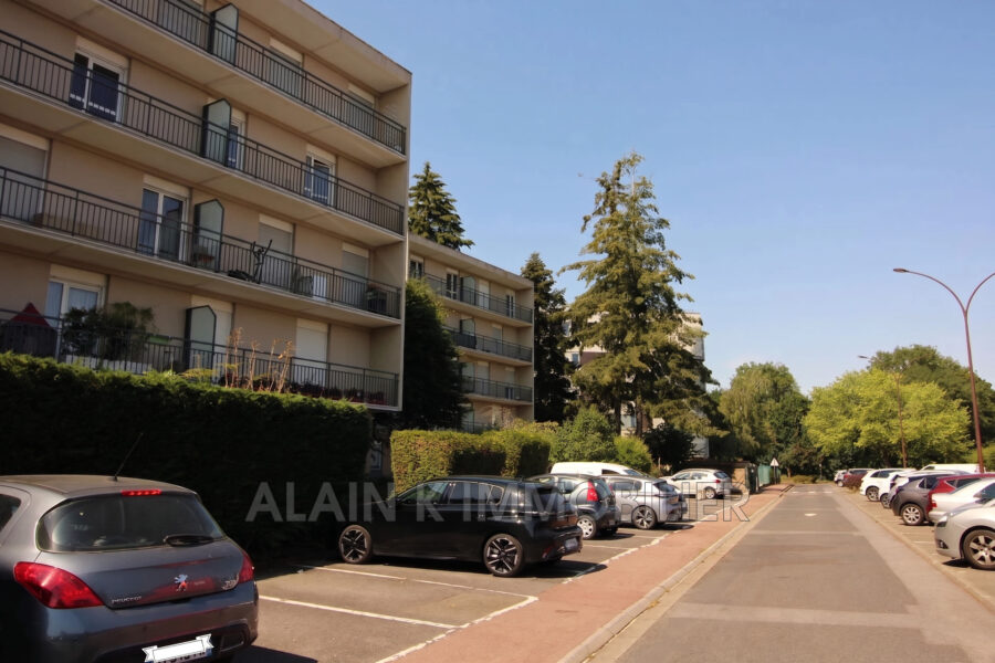 Appartement à vendre à Vélizy-Villacoublay — Vue parc & jardin — photo 18