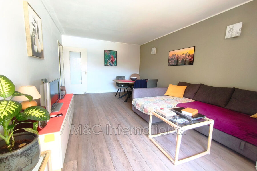 Appartement à vendre à Antibes — Vue parc & jardin — photo 4