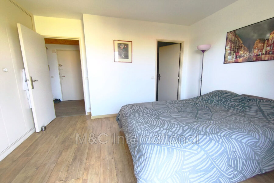 Appartement à vendre à Antibes — Vue parc & jardin — photo 8