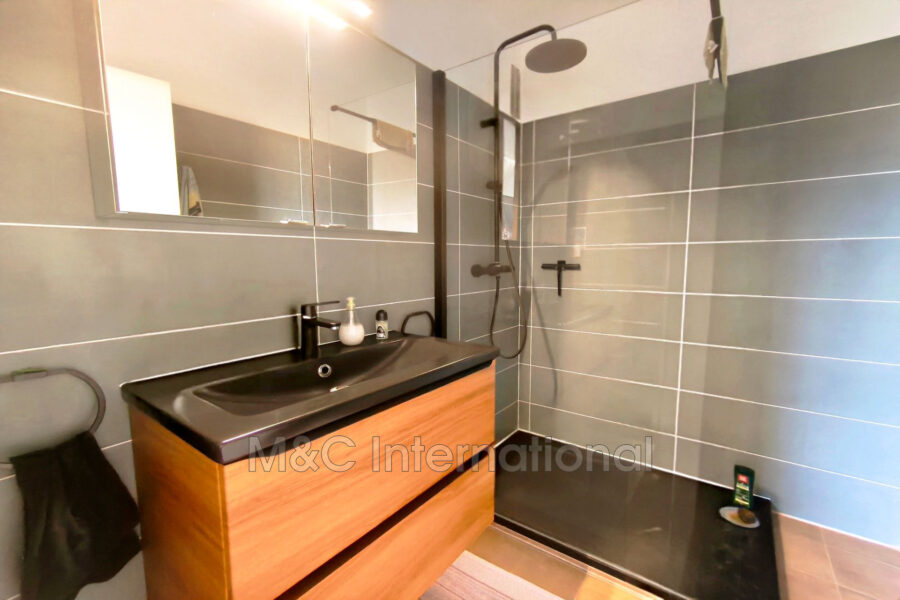 Appartement à vendre à Antibes — Vue parc & jardin — photo 11