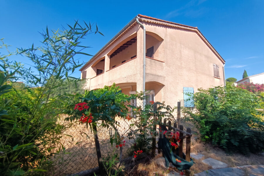 Maison à vendre à Les Arcs — Vue parc & jardin — photo 4