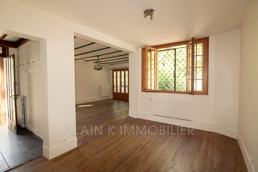 Maison à vendre à Chaville — Vue parc & jardin — photo 3