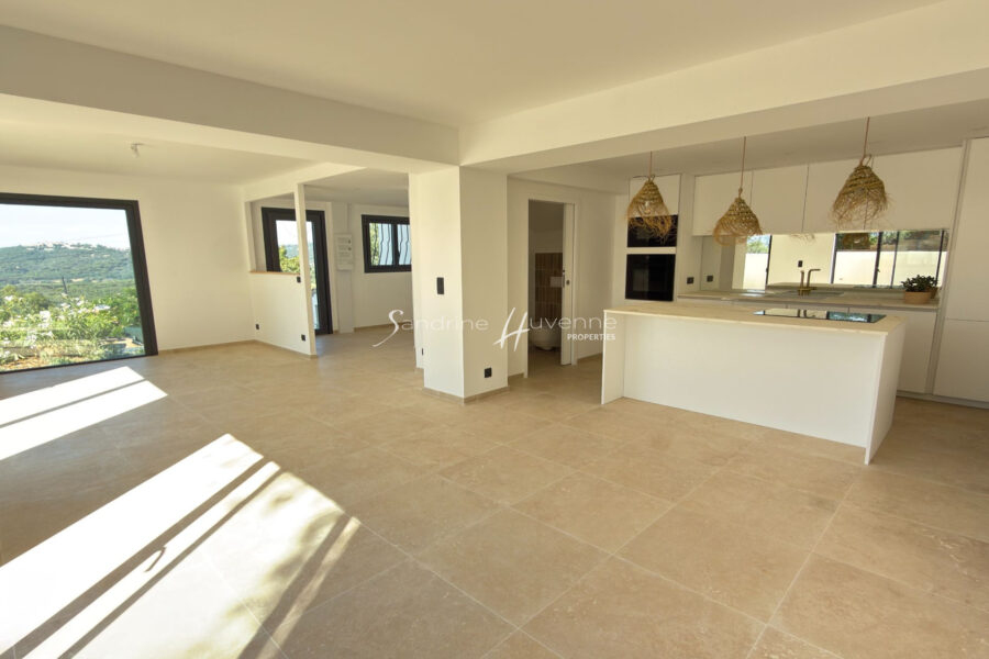 Maison à vendre à La Croix-Valmer — Vue nature — photo 3