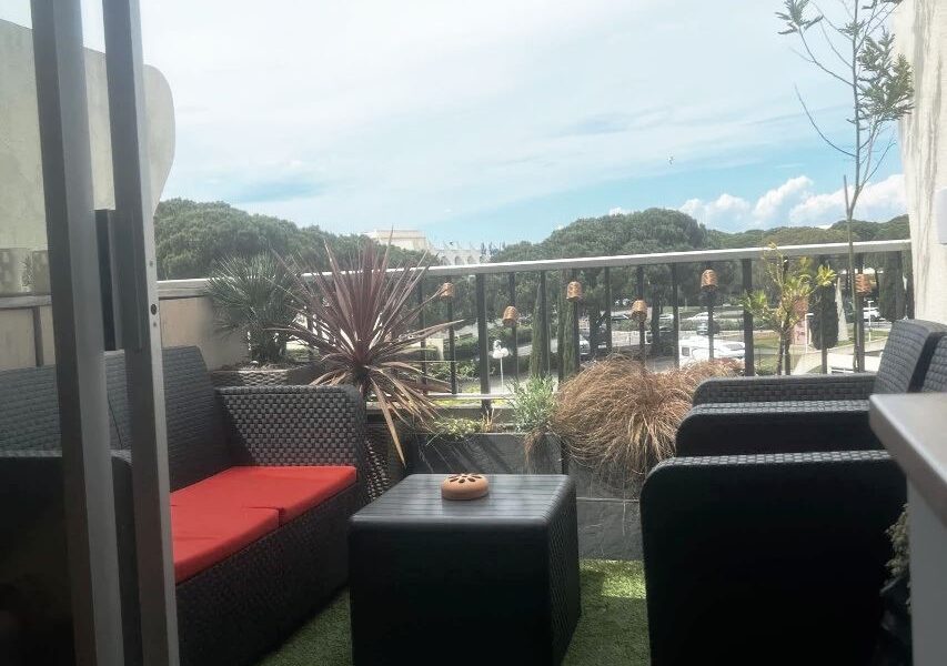 Appartement à vendre à Le Grau-du-Roi — Vue parc & jardin — photo 1