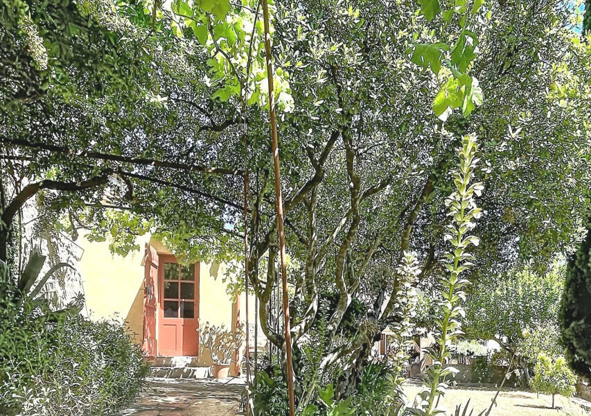 Maison à vendre à Cotignac — Vue sur la ville — photo 12