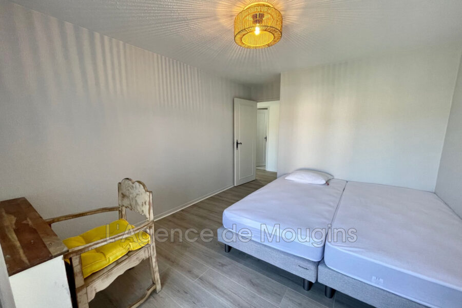Maison à vendre à Mougins — Vue parc & jardin — photo 15