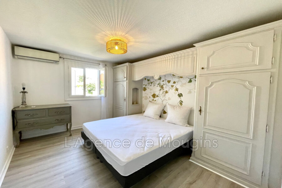 Maison à vendre à Mougins — Vue parc & jardin — photo 14