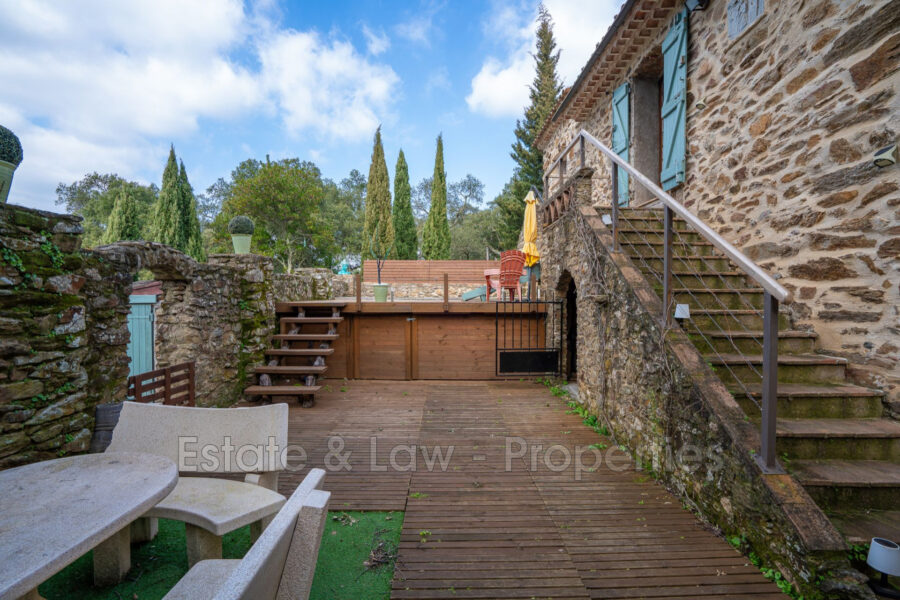 Maison à vendre à La Môle — Vue nature — photo 11