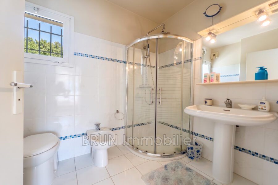 Appartement à vendre à Antibes — Vue parc & jardin — photo 11