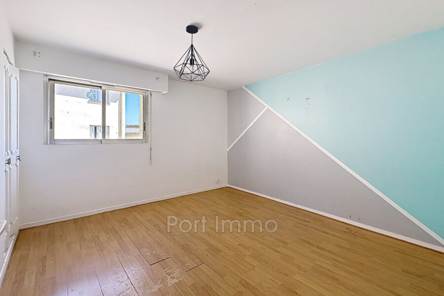 Appartement à vendre à Cagnes-sur-Mer — Vue sur la ville — photo 12