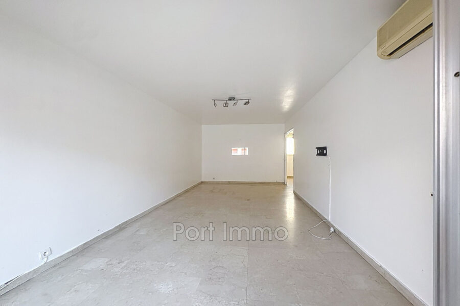 Appartement à vendre à Cagnes-sur-Mer — Vue sur la ville — photo 5