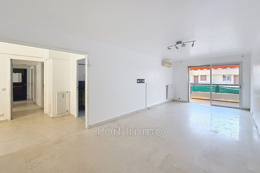 Appartement à vendre à Cagnes-sur-Mer — Vue sur la ville — photo 4