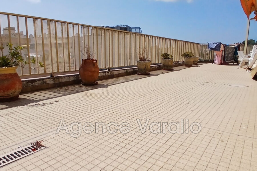 Appartement à vendre à Antibes — Vue mer — photo 3