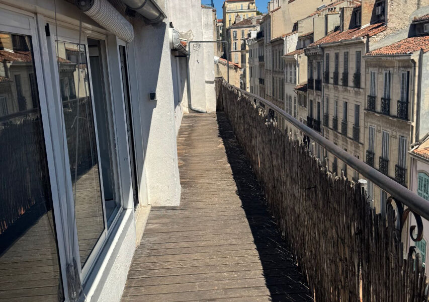 Appartement à vendre à Marseille 1er arrondissement — Vue sur la ville — photo 10