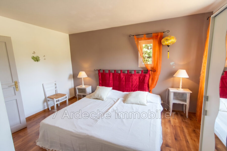 Maison à vendre à Villeneuve-de-Berg — Vue nature — photo 9