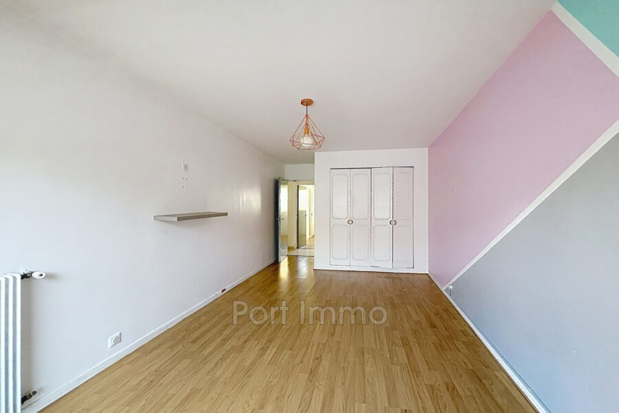 Appartement à vendre à Cagnes-sur-Mer — Vue sur la ville — photo 9