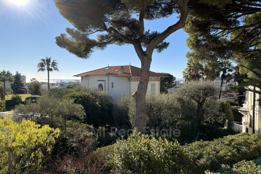 Maison à vendre à Nice — Vue mer — photo 1