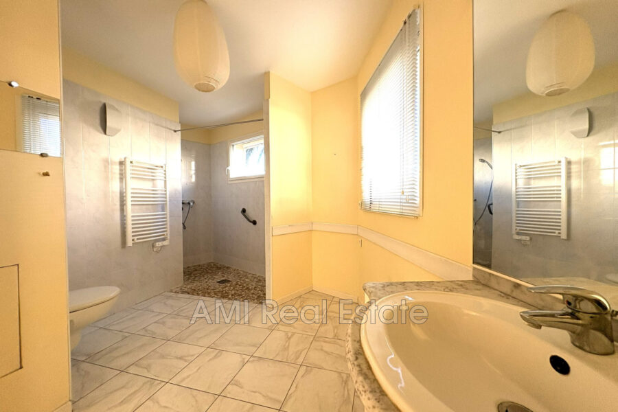Maison à vendre à Nice — Vue mer — photo 10