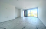 Appartement à vendre à Saint-Laurent-du-Var — Vue mer — photo 4