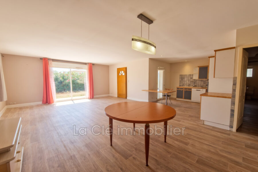 Maison à vendre à Aigues-Mortes — Vue parc & jardin — photo 6