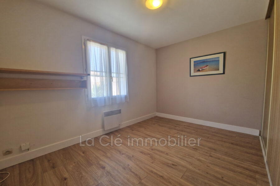 Maison à vendre à Aigues-Mortes — Vue parc & jardin — photo 11