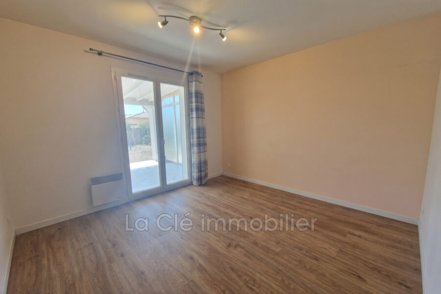 Maison à vendre à Aigues-Mortes — Vue parc & jardin — photo 10