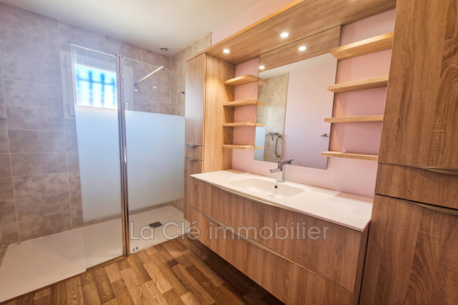 Maison à vendre à Aigues-Mortes — Vue parc & jardin — photo 13