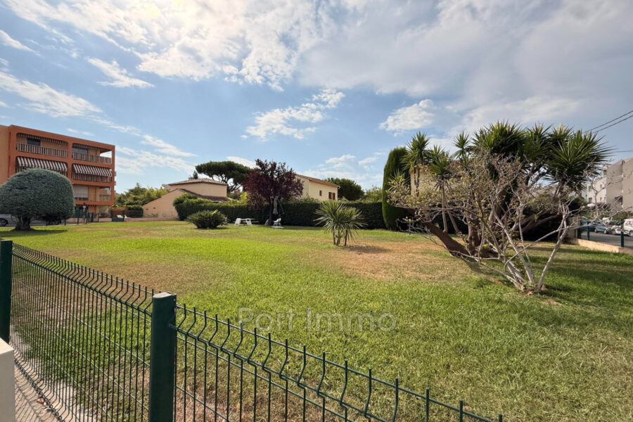 Appartement à vendre à Cagnes-sur-Mer — Vue parc & jardin — photo 2