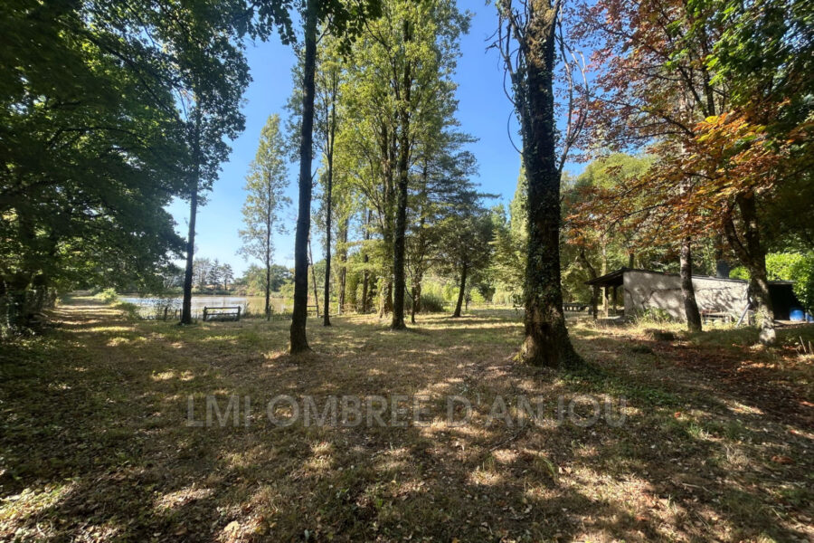 Terrain à vendre à Juigné-des-Moutiers — Vue lac — photo 2