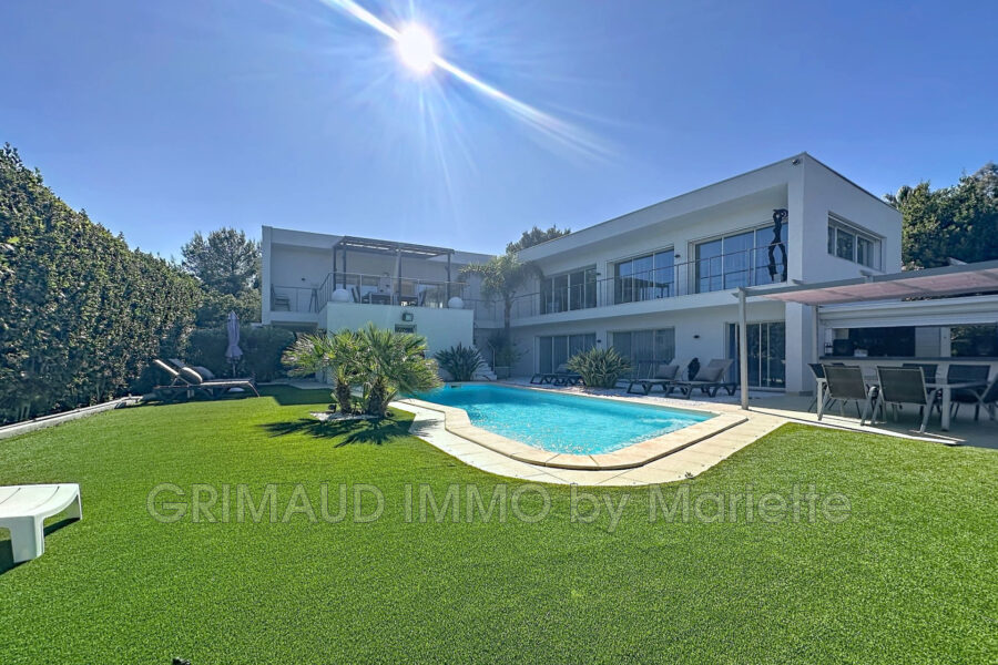 Maison à vendre à Cogolin — Vue nature — photo 4