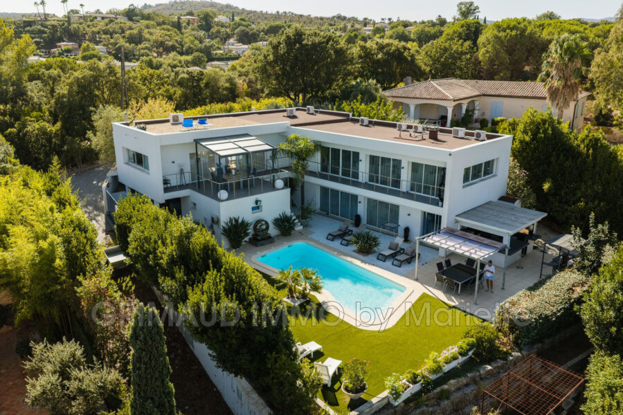Maison à vendre à Cogolin — Vue nature — photo 2