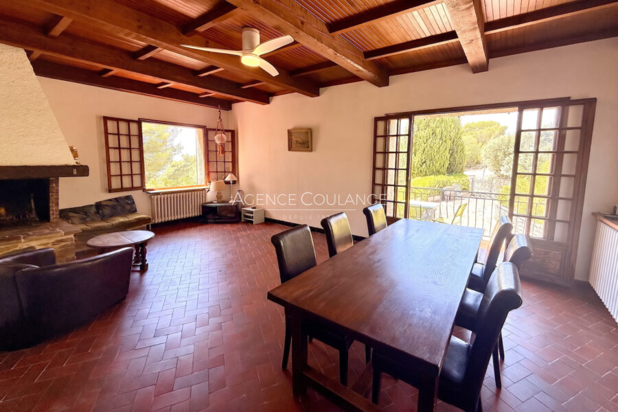 Maison à vendre à Saint-Cyr-sur-Mer — Vue mer — photo 4