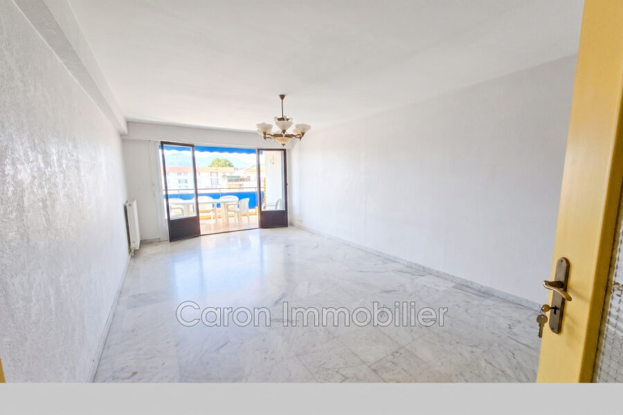 Appartement à vendre à Mandelieu-la-Napoule — Vue sur la ville — photo 4