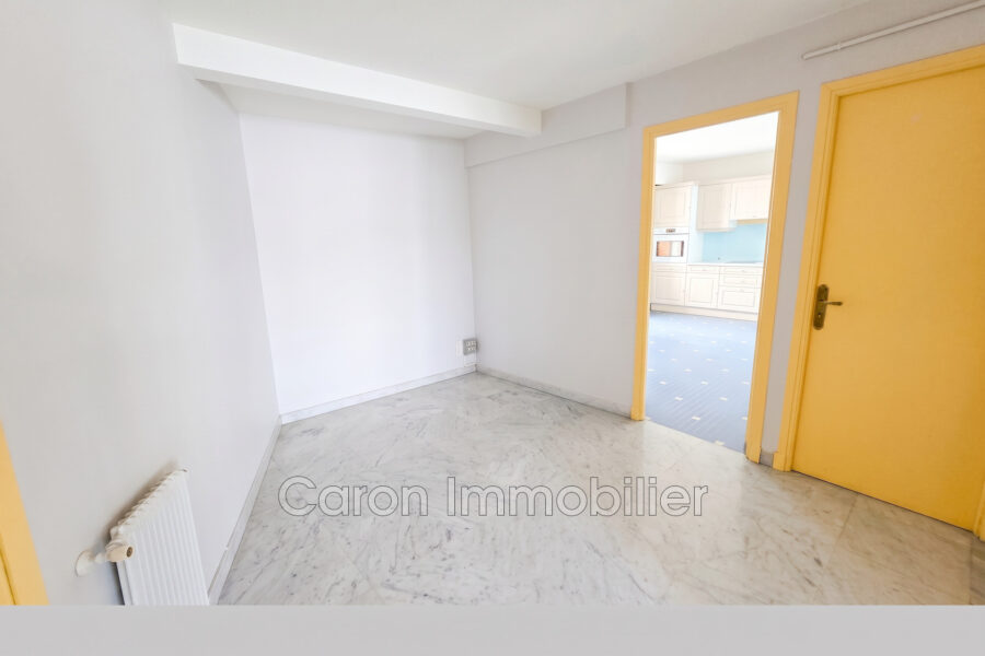 Appartement à vendre à Mandelieu-la-Napoule — Vue sur la ville — photo 12