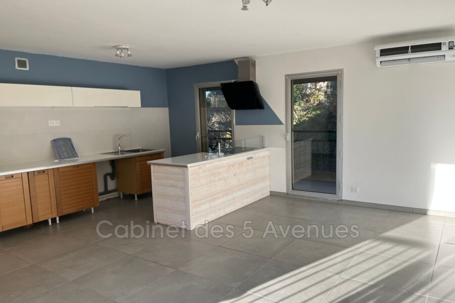 Appartement à vendre à Marseille 13e arrondissement — Vue parc & jardin — photo 5