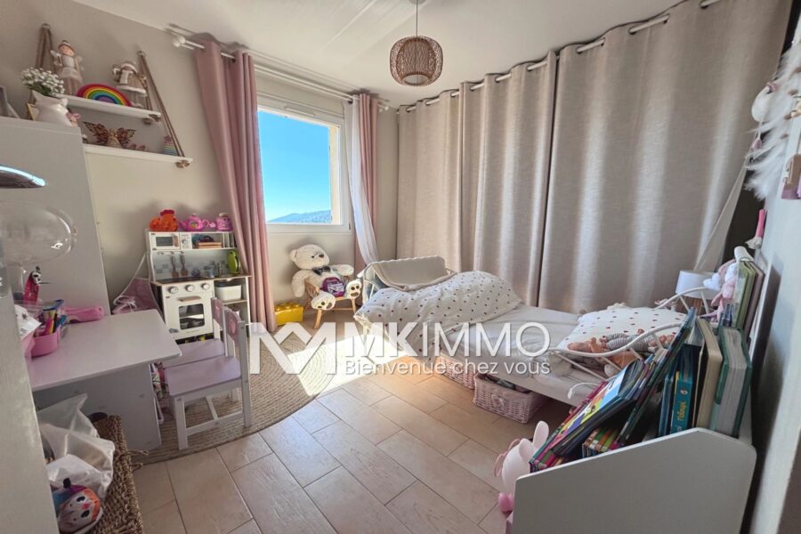 Maison à vendre à Bendejun — Vue montagne — photo 15