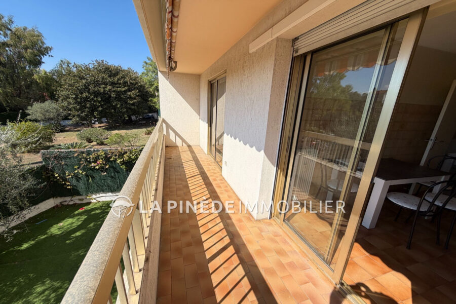 Appartement à vendre à Cagnes-sur-Mer — Vue parc & jardin — photo 2
