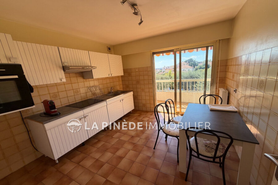 Appartement à vendre à Cagnes-sur-Mer — Vue parc & jardin — photo 5
