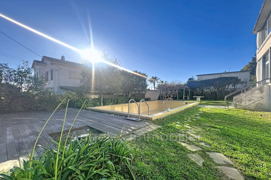 Maison à vendre à Juan-les-Pins — Vue mer — photo 10