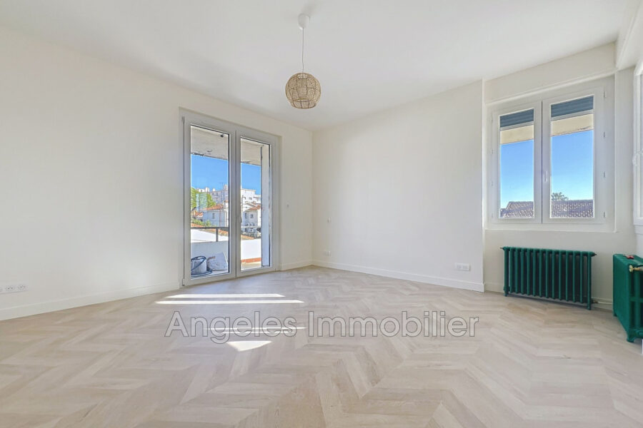 Maison à vendre à Juan-les-Pins — Vue mer — photo 16