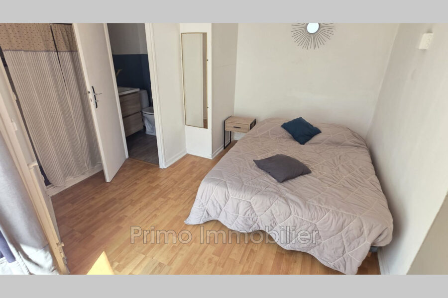 Appartement à vendre à Sainte-Maxime — Vue sur la ville — photo 4