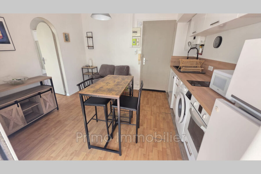 Appartement à vendre à Sainte-Maxime — Vue sur la ville — photo 3