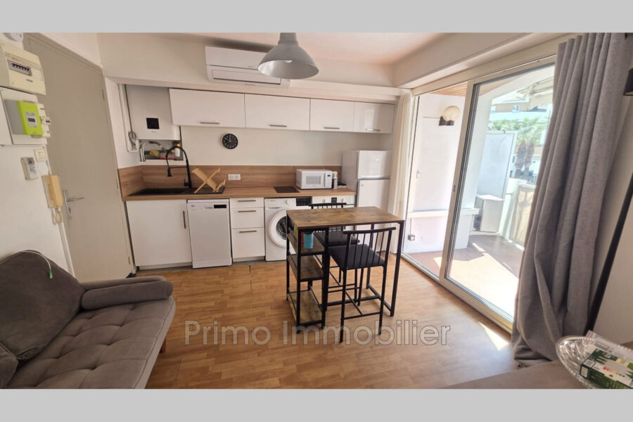 Appartement à vendre à Sainte-Maxime — Vue sur la ville — photo 2