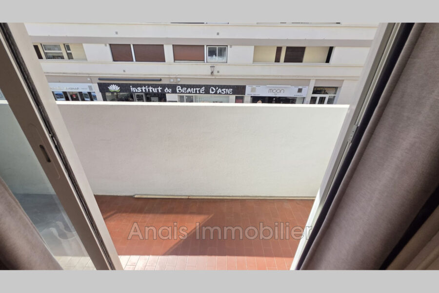 Appartement à vendre à Sainte-Maxime — Vue sur la ville — photo 7