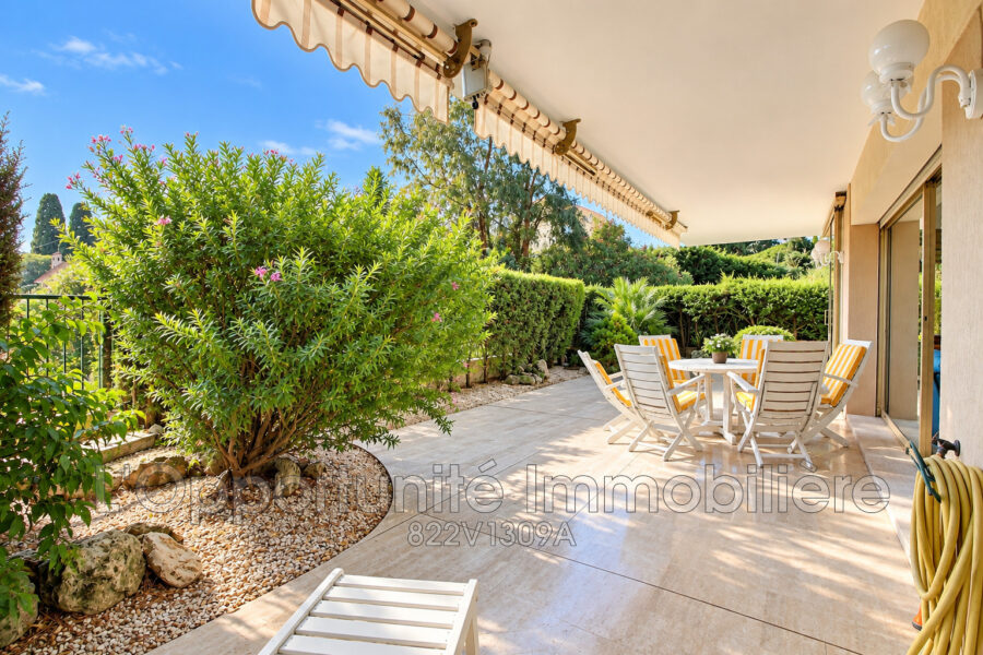 Appartement à vendre à Cannes — Vue parc & jardin — photo 1