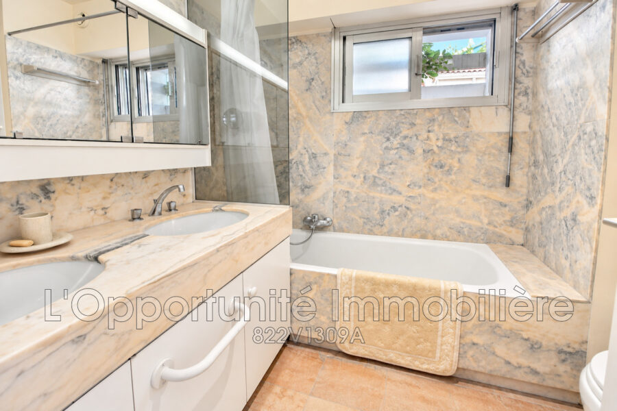 Appartement à vendre à Cannes — Vue parc & jardin — photo 8